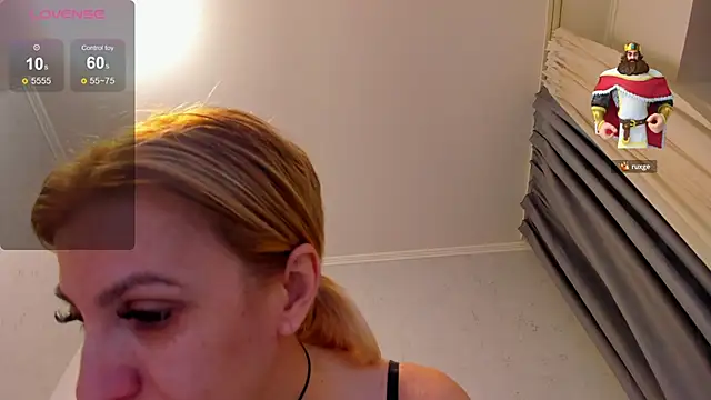 LannaQuinn online show from February 16, 4:52 am