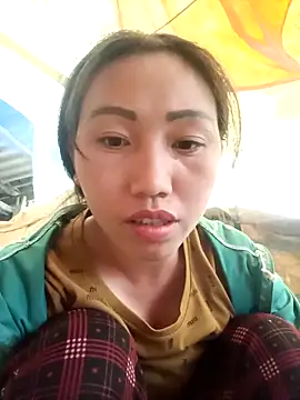 hot-luna- online show from March 23, 10:19 am