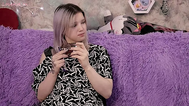 Yunakiss online show from June 6, 9:41 pm
