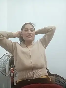 Momo-biki online show from February 5, 2:22 pm