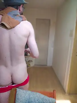 Snapshot of MagnificoSexy-boy-hot-93 chatting on June 20, 11:13 am MagnificoSexy-boy-hot-93 online show from June 20, 11:13 am