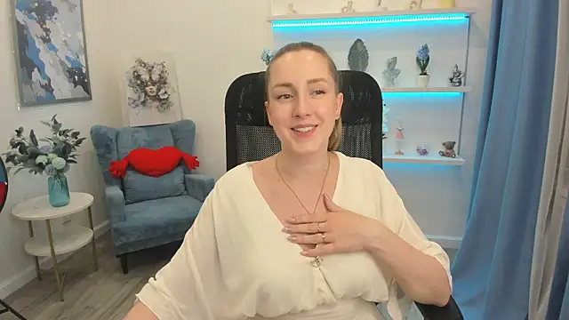 CaseyTerini online show from June 9, 11:33 am