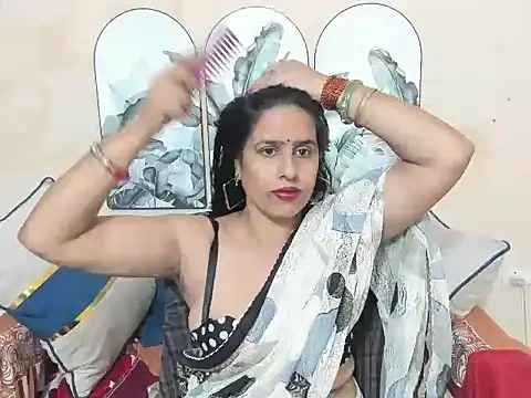 sara conorr online show from June 15, 4:15 am