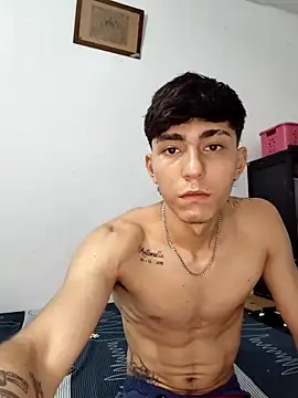 Snapshot of FlexxPrimee chatting on February 17, 8:48 pm FlexxPrimee online show from February 17, 8:48 pm