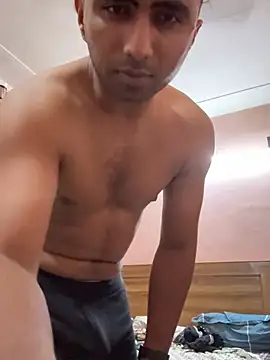 pradeep8704 online show from July 15, 3:39 pm