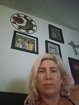 Icequeen1981 online show from February 2, 5:00 pm