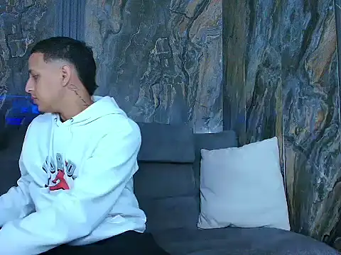 Noah Blackk online show from February 21, 1:23 pm