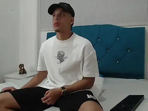 Noah Blackk online show from March 15, 3:07 pm