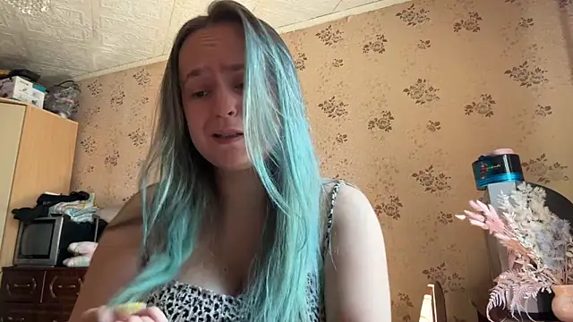 Snapshot of Bubblegum_Tempt chatting on March 28, 7:19 am Bubblegum Tempt online show from March 28, 7:19 am