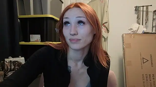 Snapshot of ThornsandHoney chatting on May 29, 4:21 am ThornsandHoney online show from May 29, 4:21 am