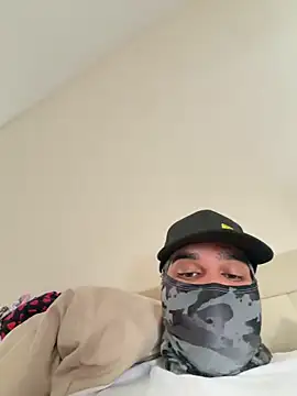 emalhy online show from February 4, 5:30 pm