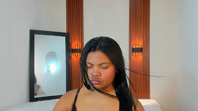 Nahomi39 online show from February 1, 8:29 pm