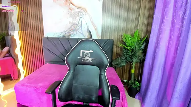 NEFTIS TAY online show from July 16, 7:31 pm
