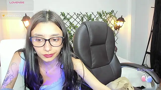 nana  rousse online show from February 8, 11:52 pm