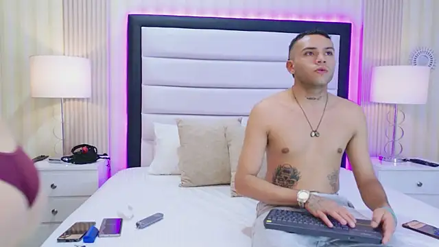 CristalAndDeimon online show from February 8, 3:43 am