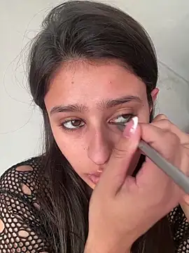 Snapshot of madison90 chatting on March 15, 4:35 pm madison90 online show from March 15, 4:35 pm