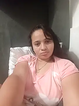 Snapshot of yeselu chatting on February 9, 6:34 pm yeselu online show from February 9, 6:34 pm