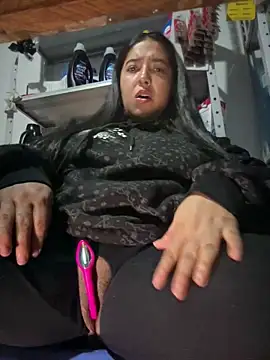 my-julissa online show from February 12, 1:33 am