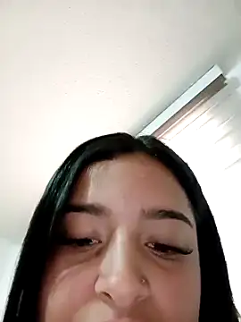 Snapshot of _juli17_ chatting on April 10, 10:25 pm juli17 online show from April 10, 10:25 pm