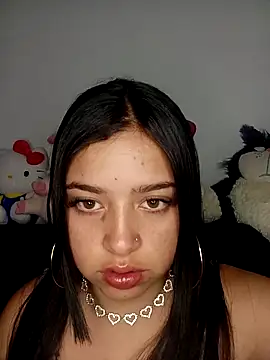 Snapshot of _juli17_ chatting on April 18, 10:43 pm juli17 online show from April 18, 10:43 pm