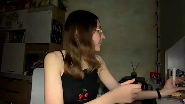 Miaaa Moon online show from March 25, 4:13 pm