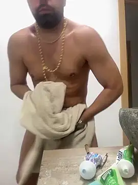 ender-latin online show from January 31, 7:11 pm