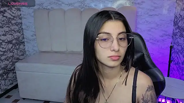 Cristal love v online show from February 10, 1:04 pm