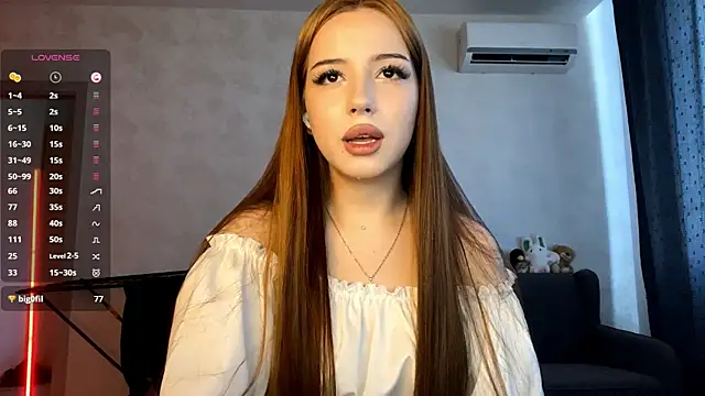 Snapshot of ViolaPoers chatting on March 15, 10:10 am ViolaPoers online show from March 15, 10:10 am