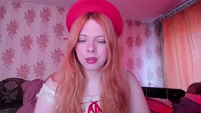 Snapshot of Cutie_Bambi chatting on April 17, 11:13 am Cutie Bambi online show from April 17, 11:13 am
