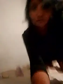 Snapshot of sexykajol2001 chatting on March 8, 4:38 am sexykajol2001 online show from March 8, 4:38 am