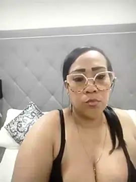 Oliviia williams online show from March 28, 1:43 pm