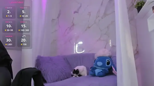 Snapshot of Bella_Miller1_ chatting on March 26, 3:06 pm Bella Miller1 online show from March 26, 3:06 pm