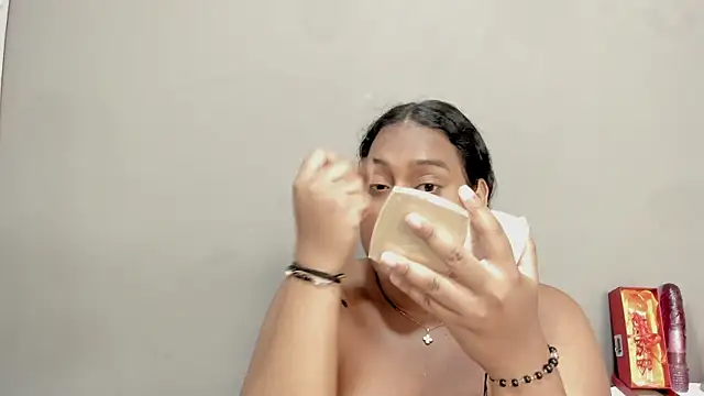Nico Hillx online show from July 7, 8:02 pm