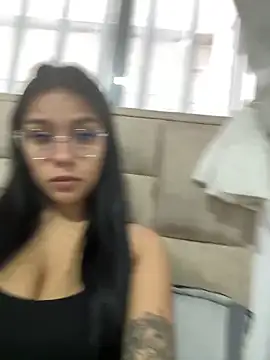 Annivalencia online show from February 14, 2:14 pm