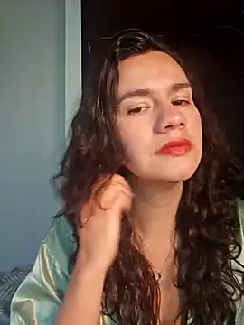 Snapshot of _ChloeRed chatting on April 10, 2:55 pm ChloeRed online show from April 10, 2:55 pm