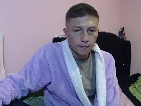 Cronos Hot 8 online show from March 21, 8:19 am