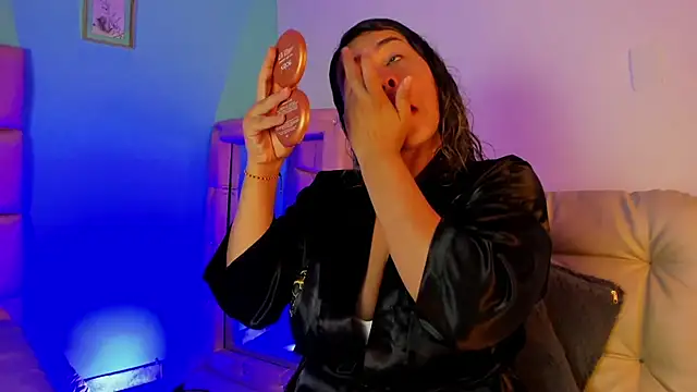 mar coral online show from February 6, 7:17 pm