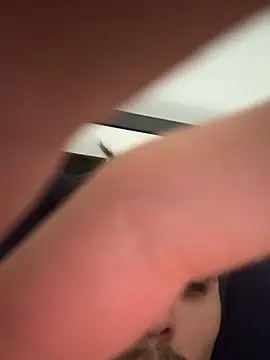 Snapshot of bugballs1 chatting on February 11, 7:52 pm bugballs1 online show from February 11, 7:52 pm