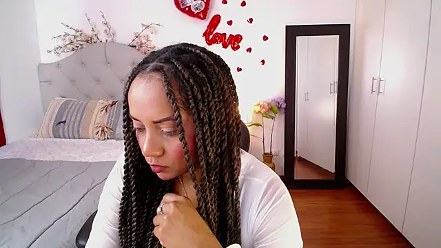Snapshot of hope11x chatting on April 24, 7:16 pm hope11x online show from April 24, 7:16 pm