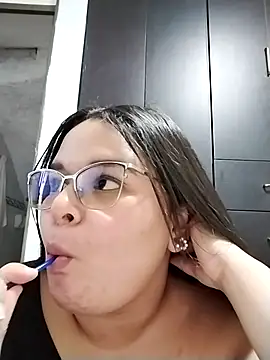 SamanthaStonee online show from February 19, 9:55 pm