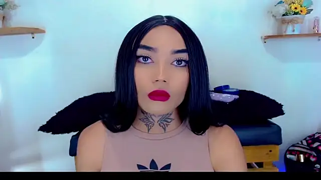 Darianna Atehortua online show from March 16, 9:08 pm