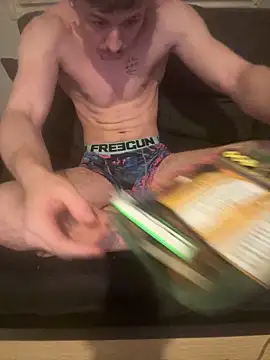 Lucas328706 online show from May 31, 6:04 pm
