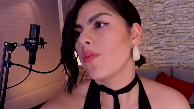 butterflyx39 online show from June 1, 7:04 pm