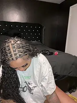 tipheragain online show from April 13, 10:10 am