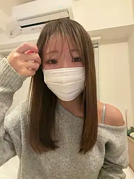 Muuu-Chan online show from February 9, 1:15 pm