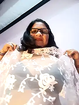 hot-tanya online show from April 10, 2:22 pm