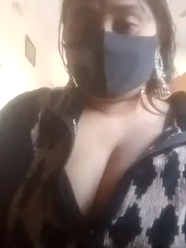 Noughty Jasmin online show from February 6, 9:45 am