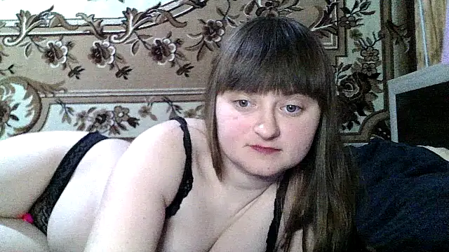 Snapshot of LuckyLust15 chatting on March 5, 4:36 pm LuckyLust15 online show from March 5, 4:36 pm