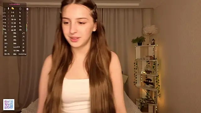 Snapshot of LeanneDinkle chatting on March 27, 8:26 am LeanneDinkle online show from March 27, 8:26 am