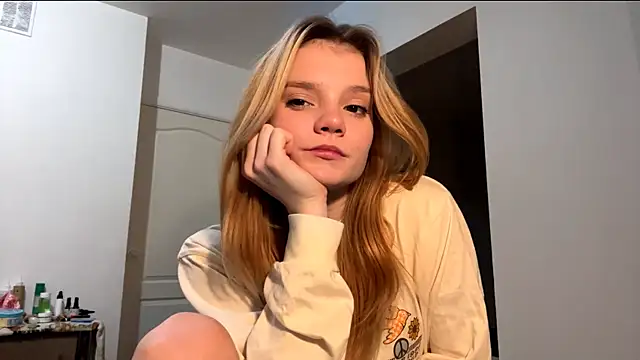 Tiffany Muse online show from February 10, 11:09 pm